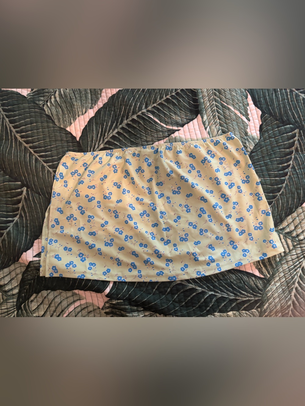 Motel Yellow Floral Mini Skirt with Blue Blossoms SZ L